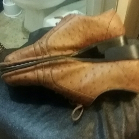 Mens 10 1/2 Ostrich dress shoes main image 7